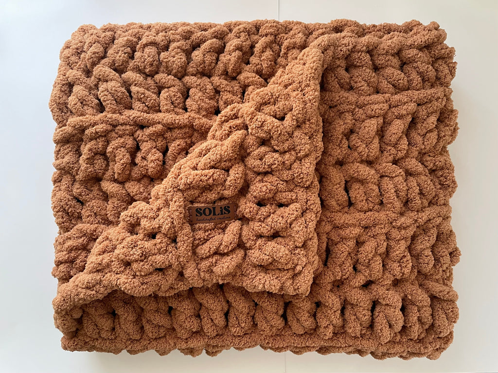 Chunky Finger-Knit Throw Blanket