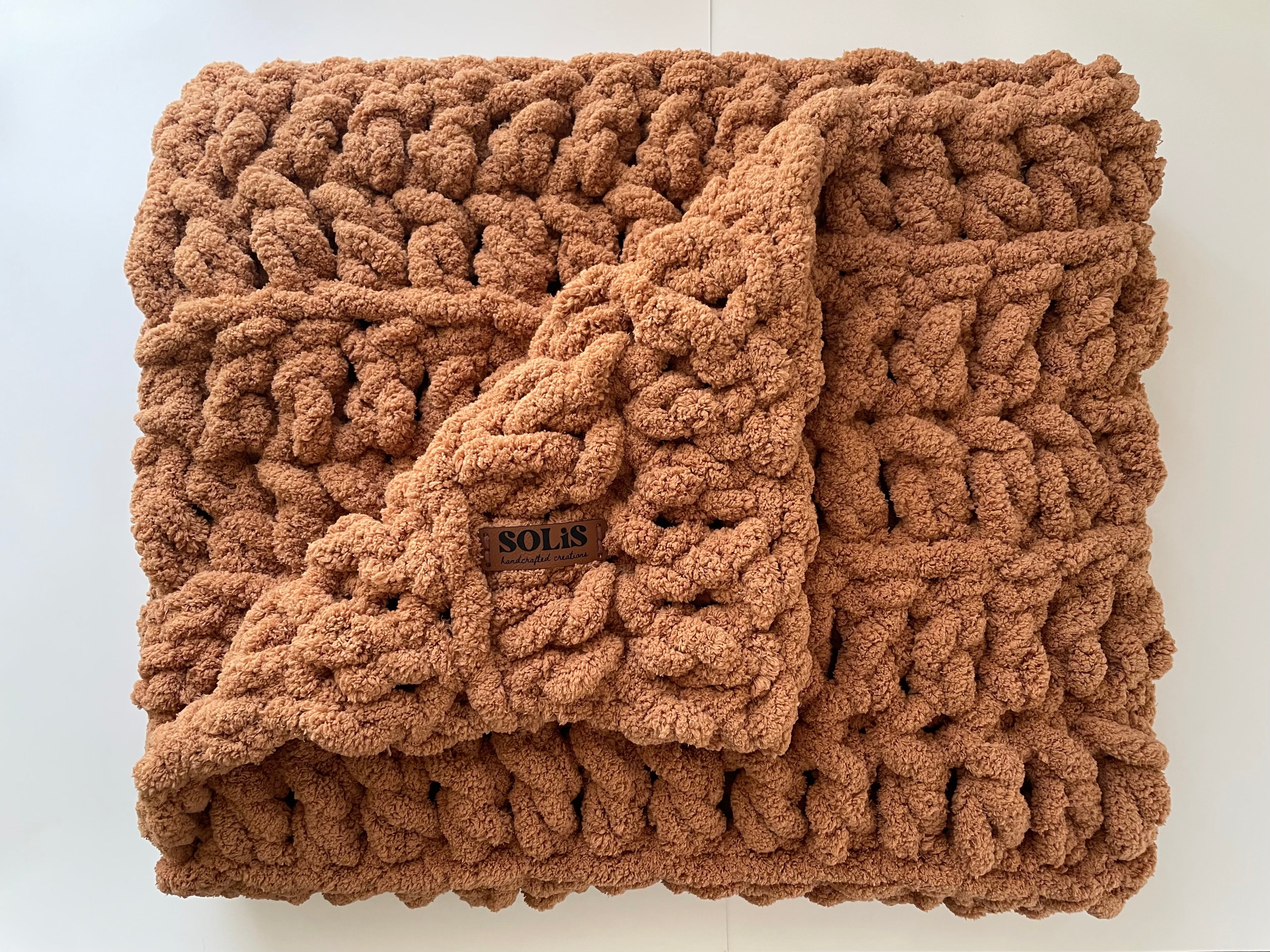Chunky Finger-Knit Throw Blanket